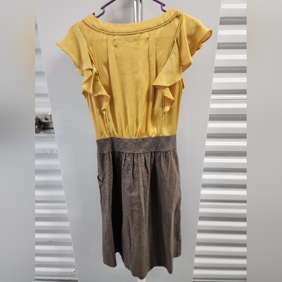 Women's size 8 dress WITH pockets - Picture 3 of 4